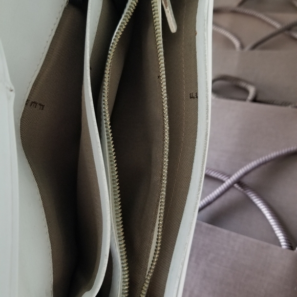 SOLD!!Fendi Wallet - Picture 5 of 9